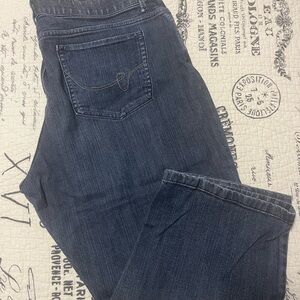 Lee Dark Blue Straight Leg Women's Capris Jeans